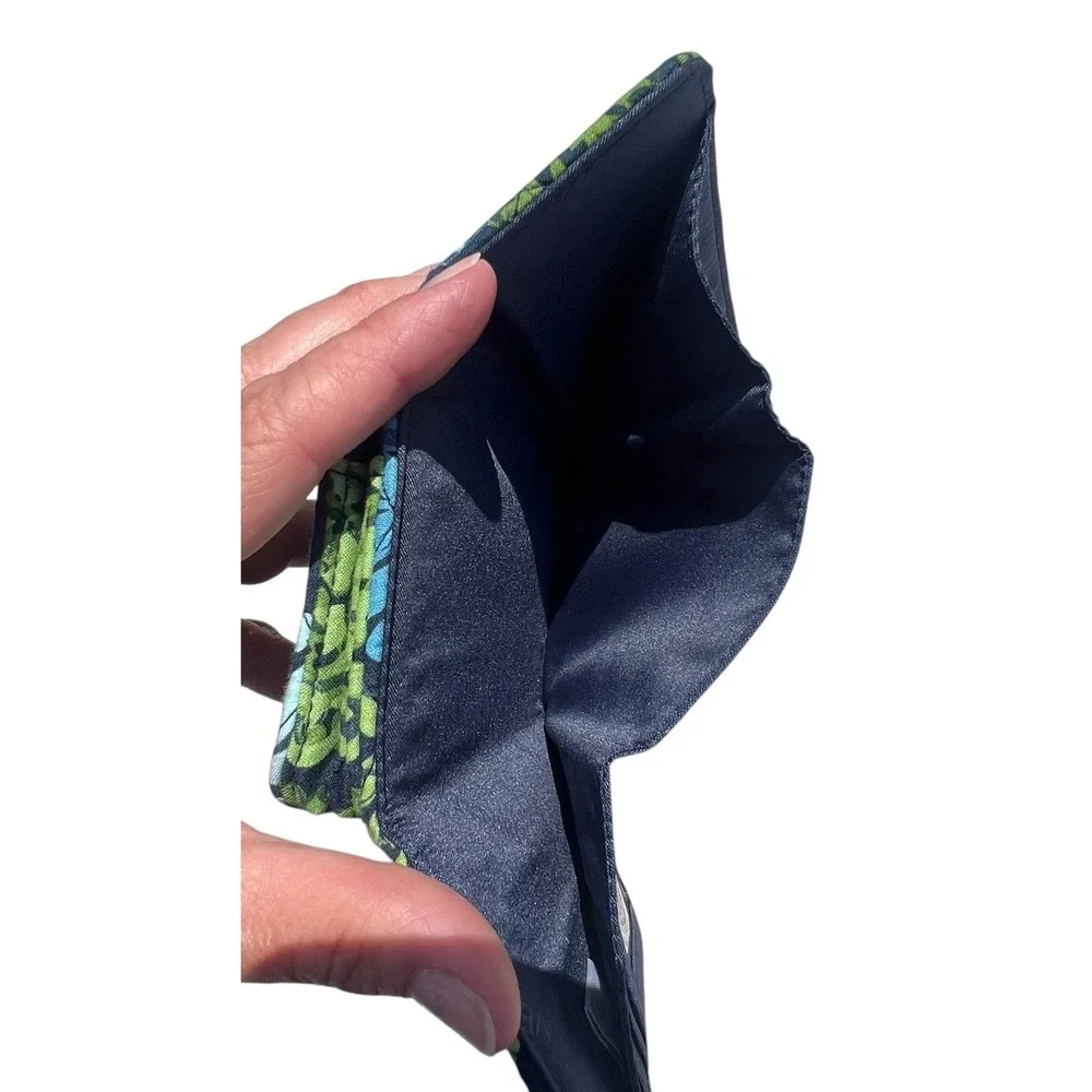 Vera Bradley Wristlet Caribbean Green Navy Blue Quilted Paisley Wallet